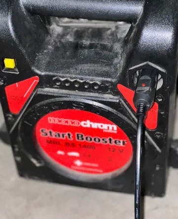 Startovací zdroj start booster monochrom redline - 2