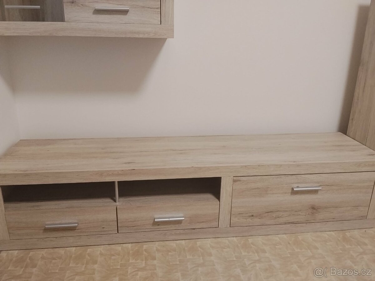 Obývací stěna - 2