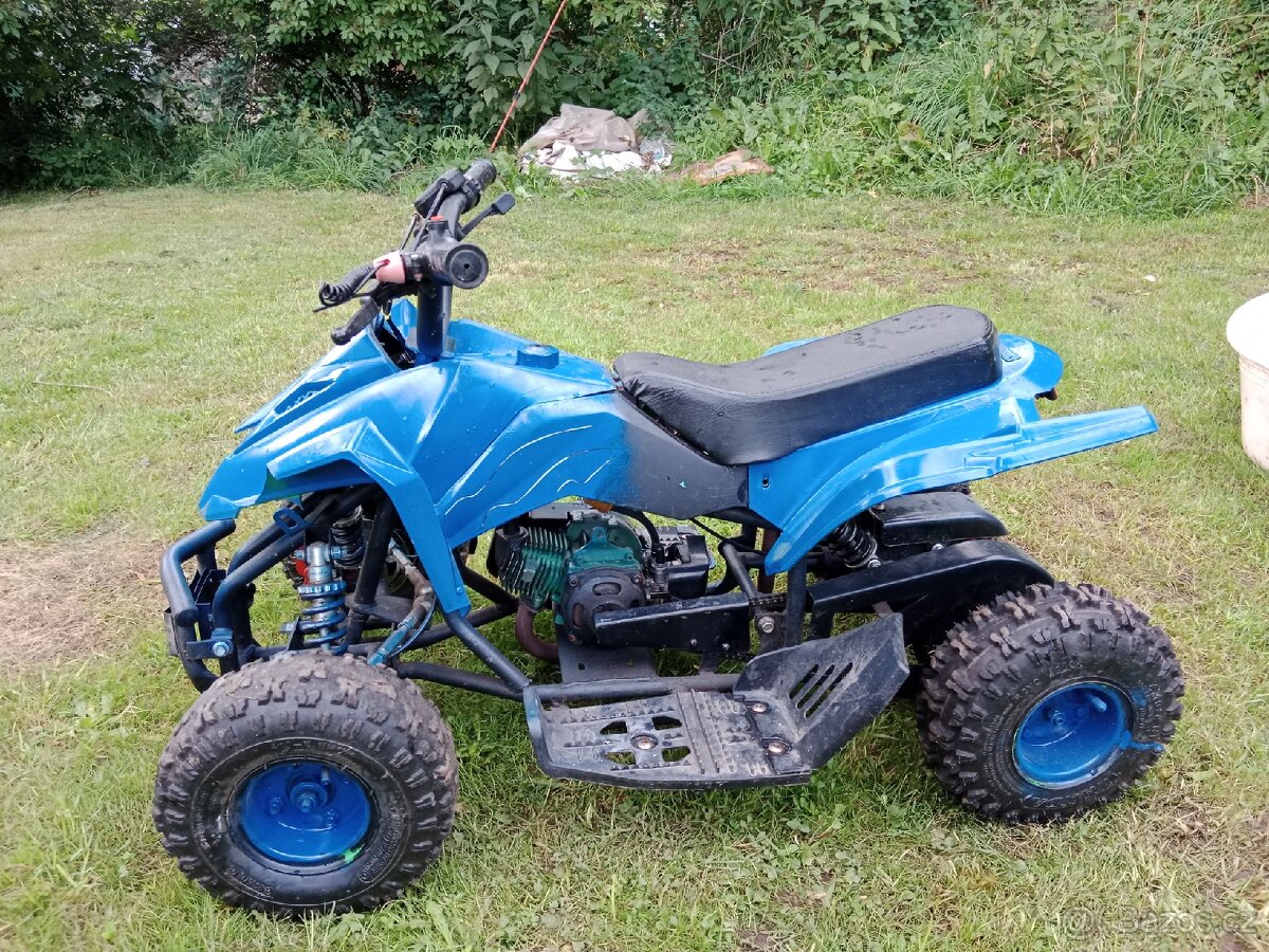 Dětská benzínová čtyřkolka