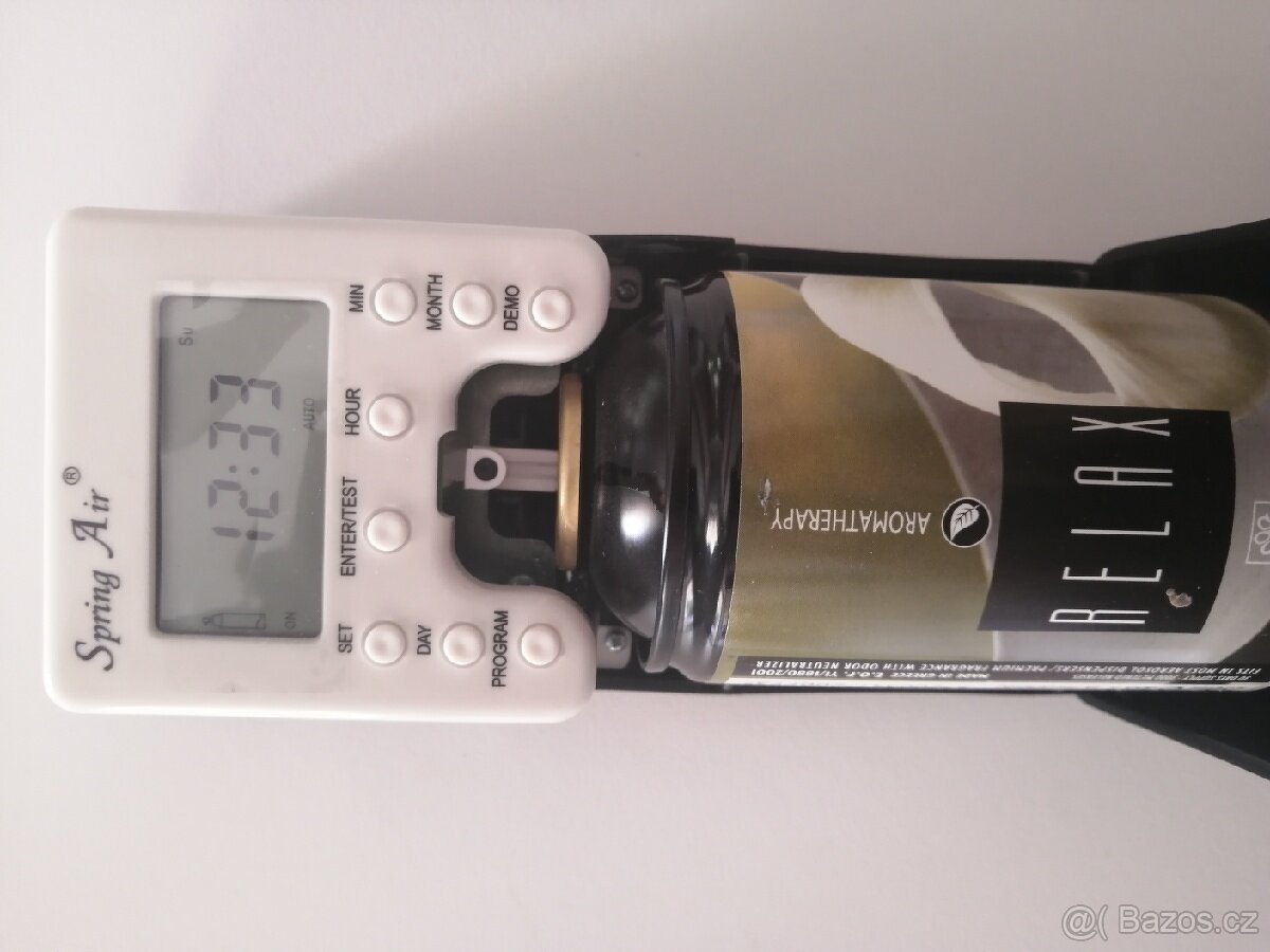 Automatický dávkovač vůně Sping air - špičková věc - 2