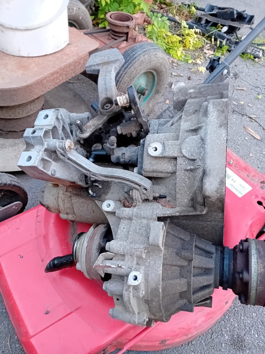 SKODA VW AUDI-MOTOR 1.8TSI - 2