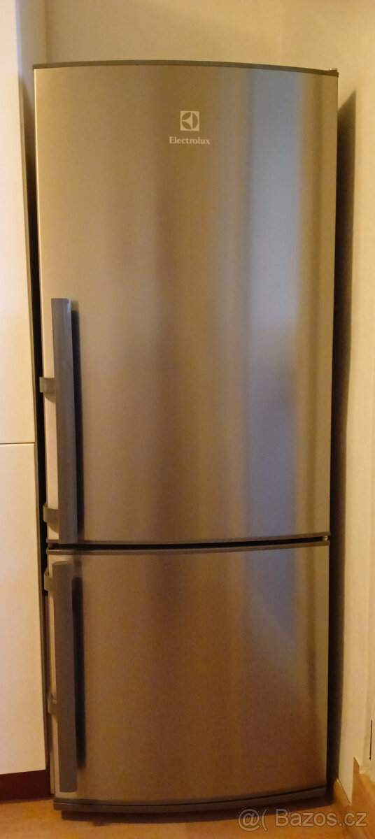 LEDNICE KOMBINOVANÁ S MRAZÁKEM zn.ELECTROLUX - 2