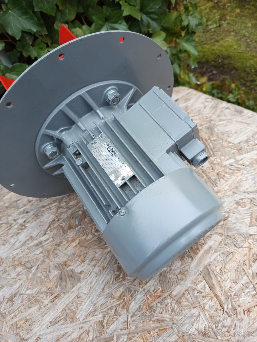 Prodám motor MEZ Mohelnice 1.1 kw 2800 ot. - 2