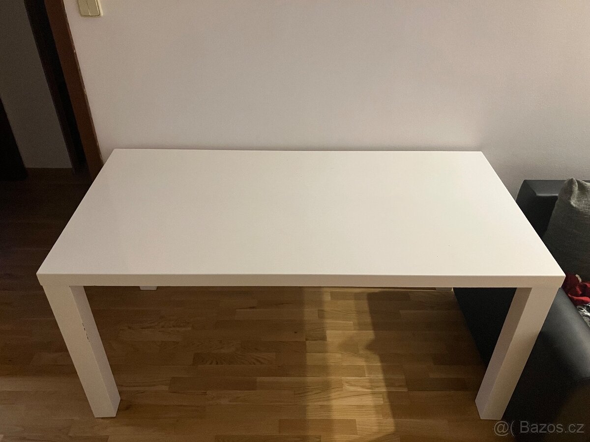 Prodám jídelní stůl - 2