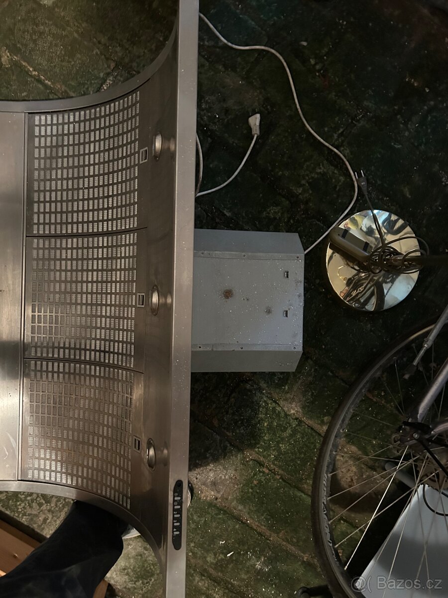 Digestoř Faber šířka 90 cm - 2