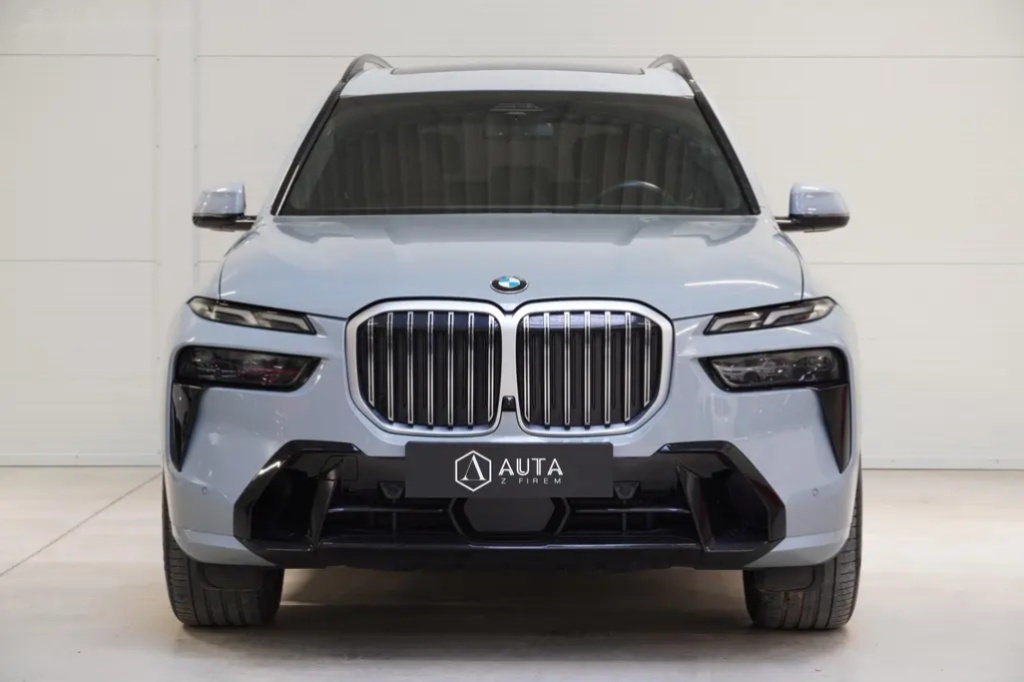 BMW X7, 40D,M-PAKET,HUD,TAŽNÉ,ČR.1.MAJ - 2