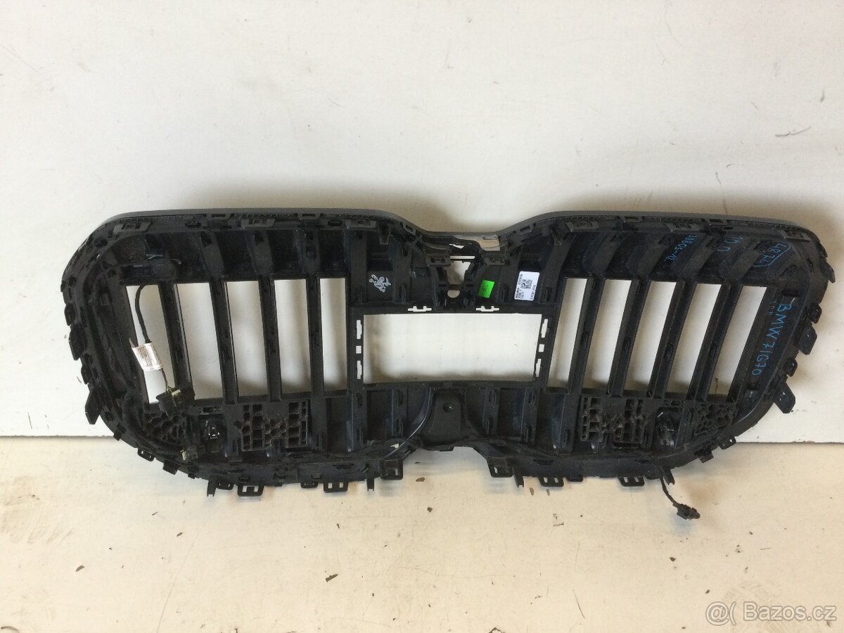 Maska BMW 7er i7 G70 5A3DB03-12 Shadow-Line - 2