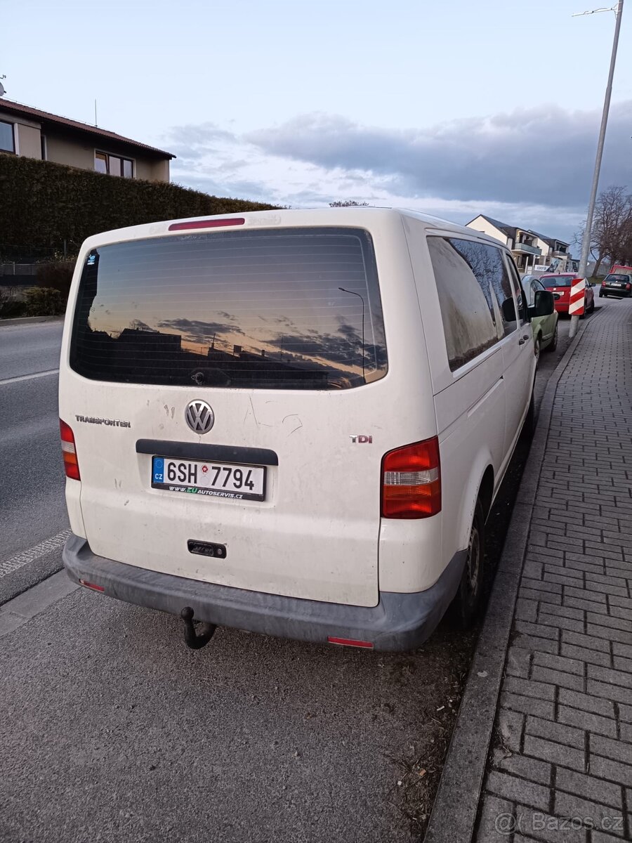 VW Transporter T5 - 2
