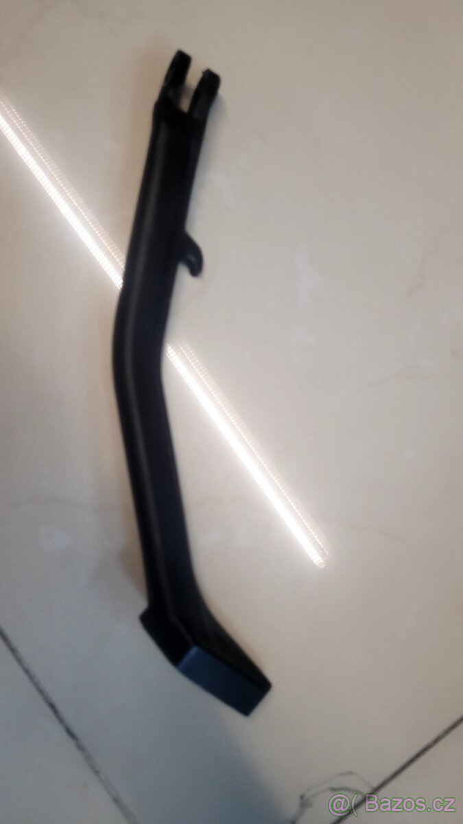 Boční stojan na Ducati Diavel - 2