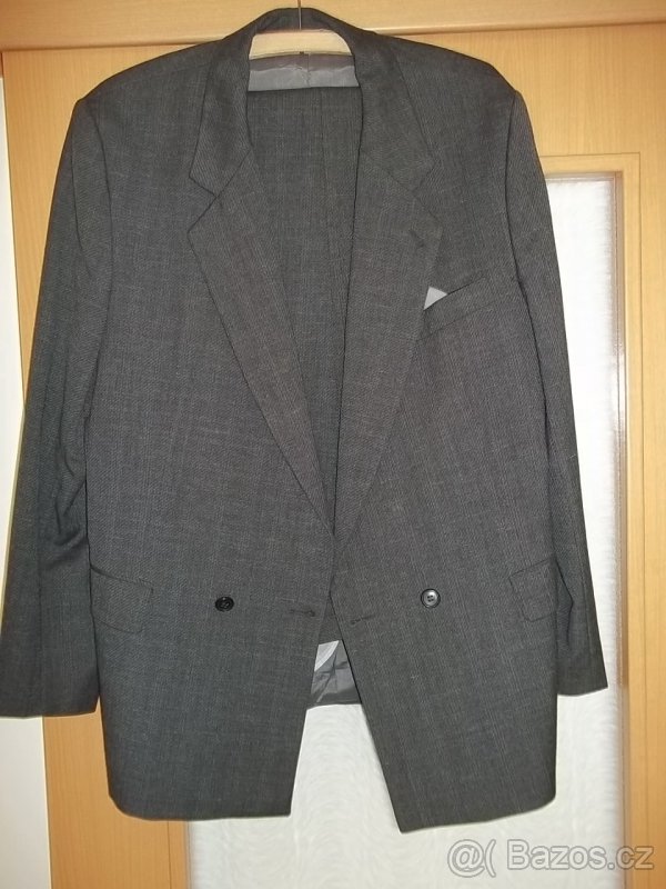oblek Slevnena cena - 2