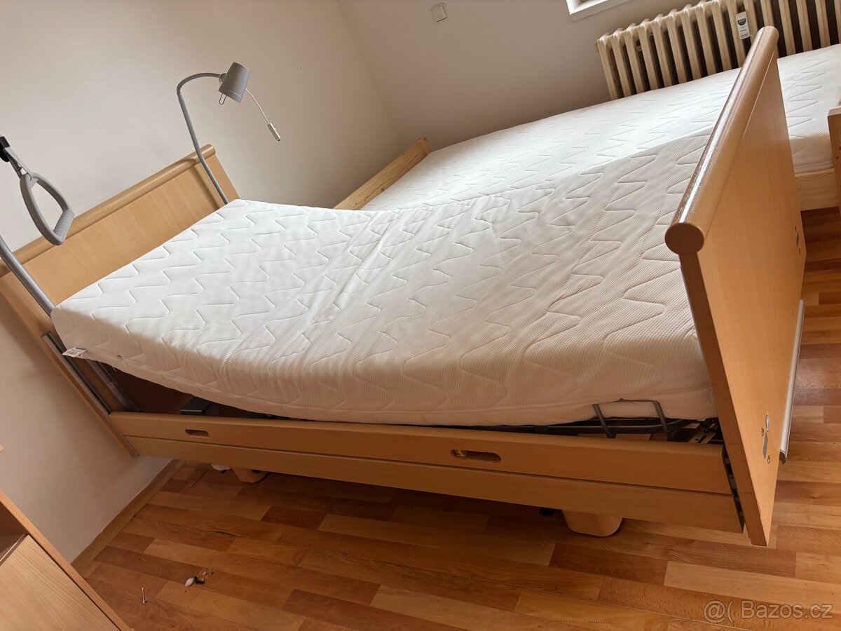 Zdravotnictví polohovací postel - 2