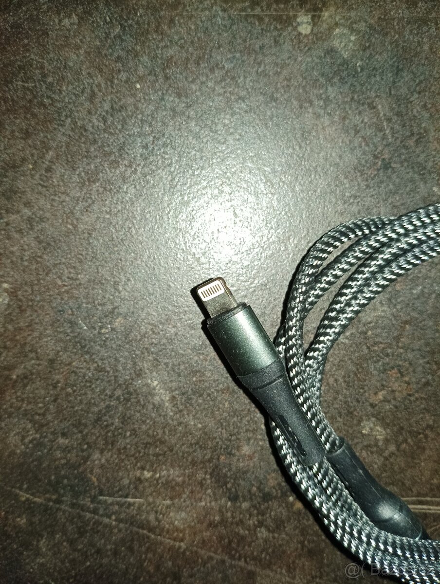 Datový kabel - 2