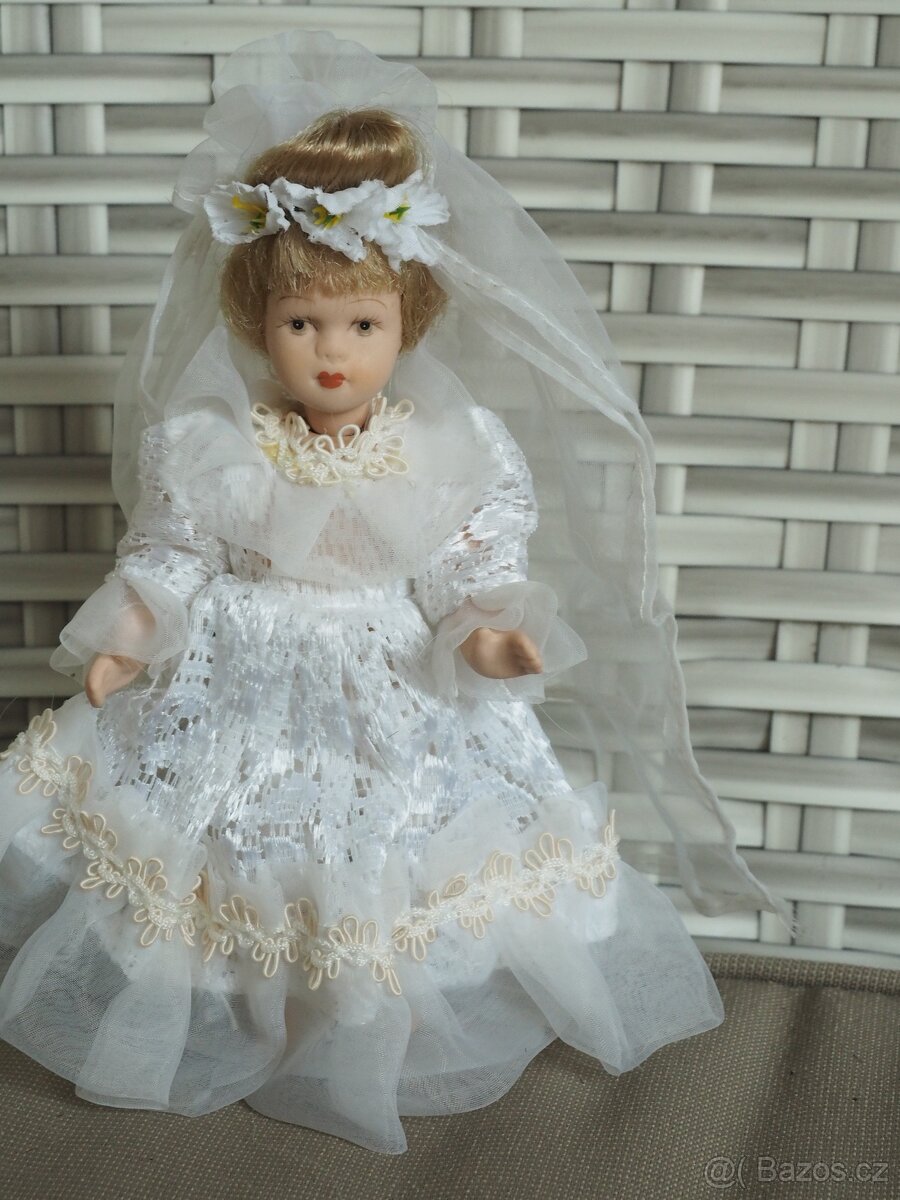 Porcelánová panenka - malá, svatební šaty - 2