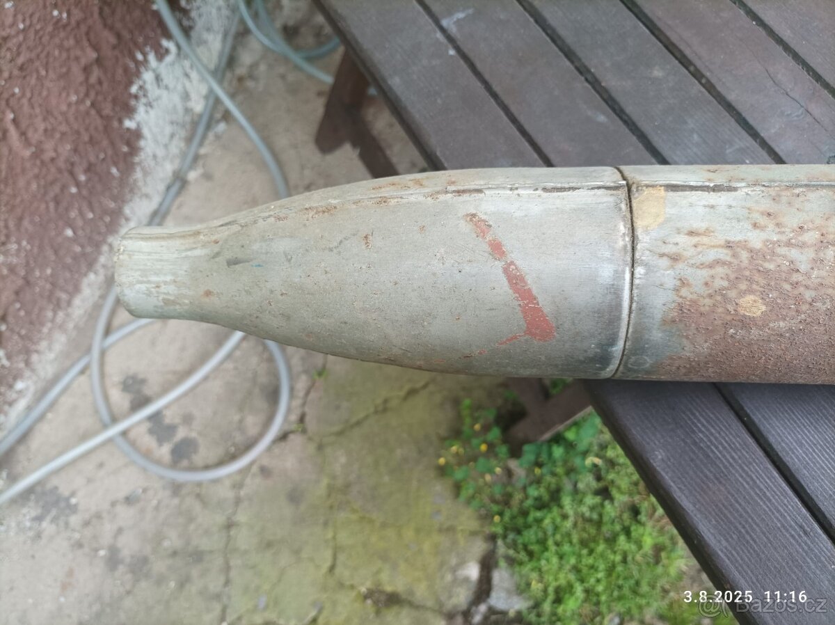 Prodám - výfuk a kolo na moto. - 2