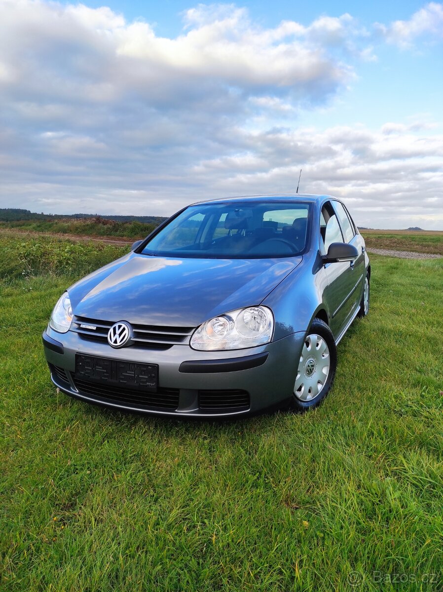 VW Golf V 1,9 TDi, 2008, nová STK, tažné - 2