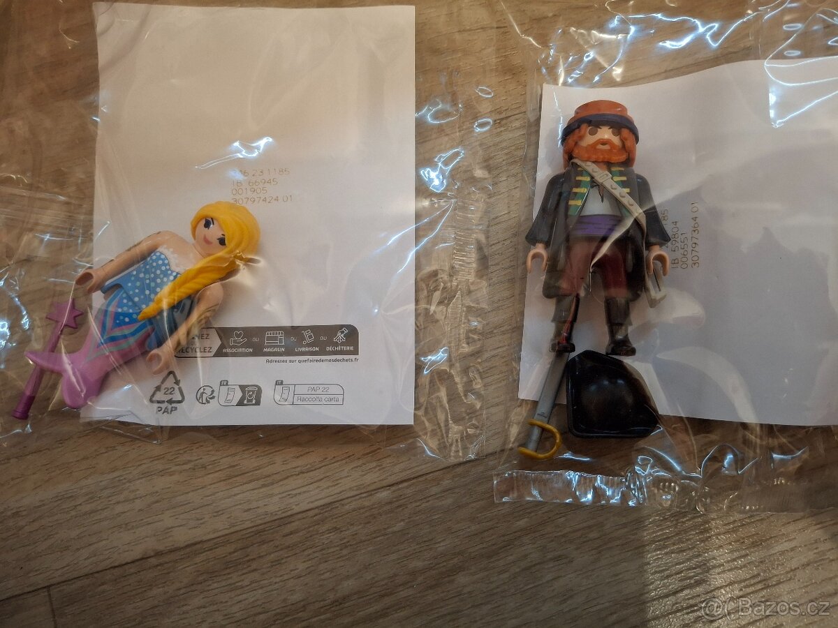 Svítící, houkací sanitka, motorka Playmobil, knihy, 12 kusů - 2