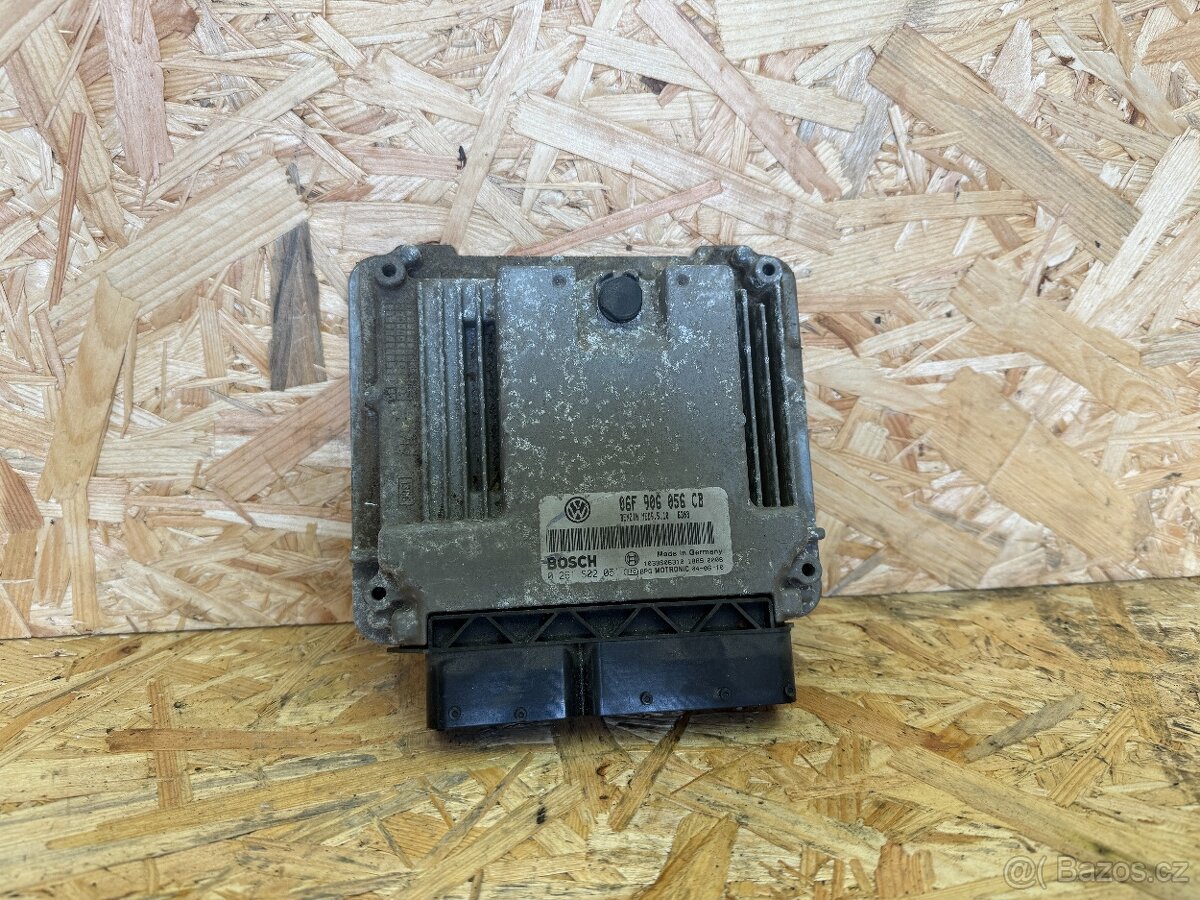 ŘÍDICÍ JEDNOTKA MOTORU 2.0 FSI 06F906056CB - 2