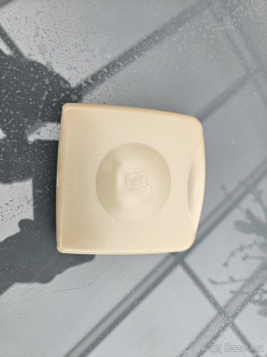 Držák nápojů karavan - 2