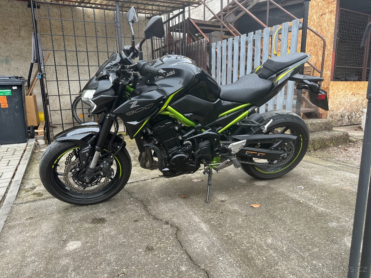 Kawasaki Z900 - 2