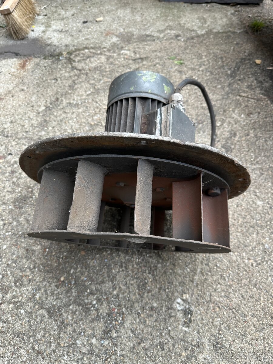 Ventilátor přírubový elektromotor 0,55kw 3f 380v - 2