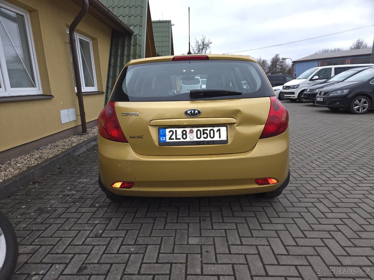 Kia Ceed 1.6i 89kW Klima - 2