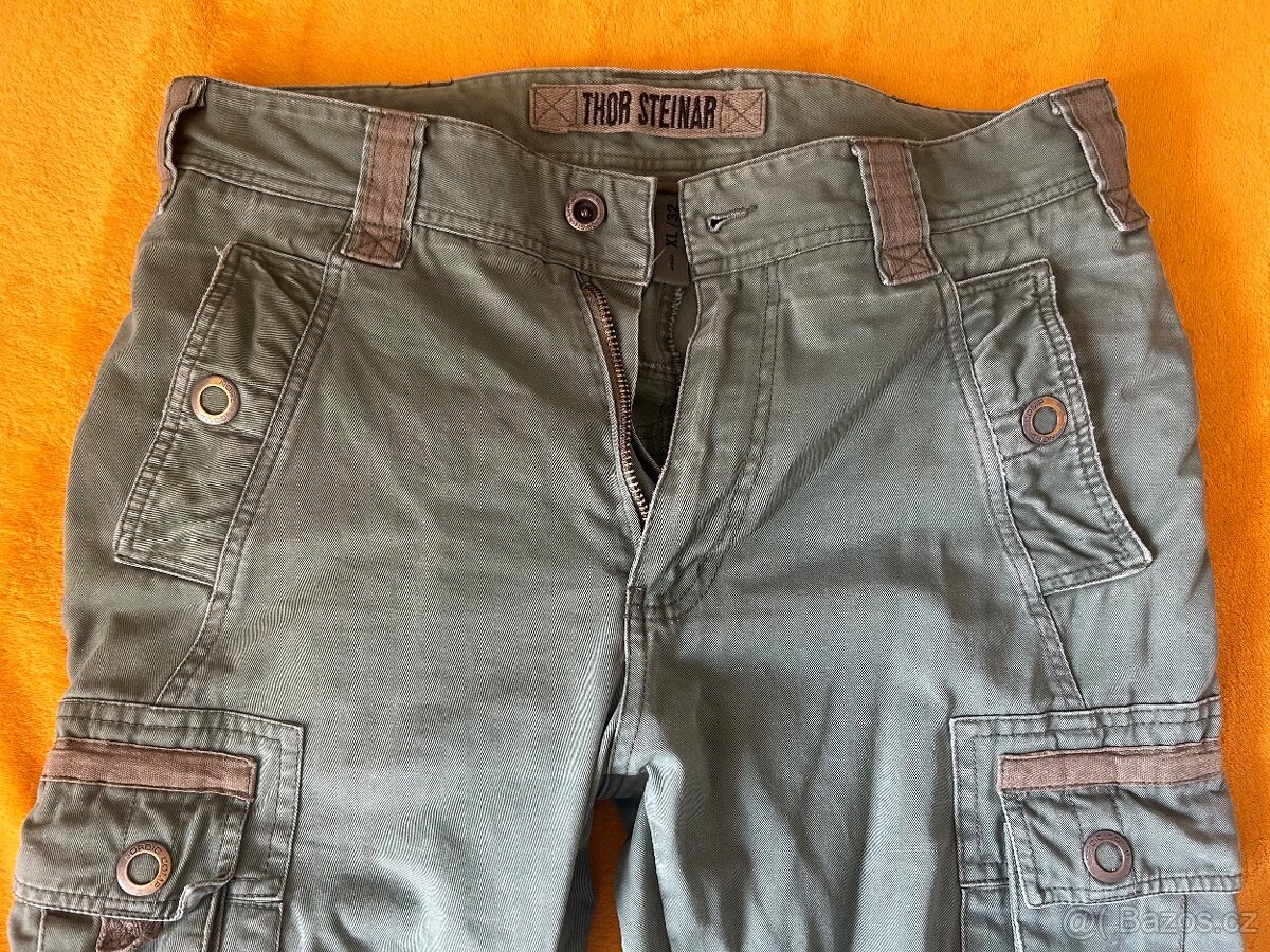 Thor Steinar kapsace , velikost XL 33/32 - 2