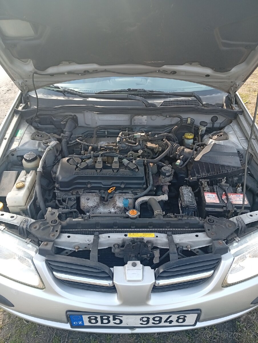 Nissan Almera 1,8 benzín - 2