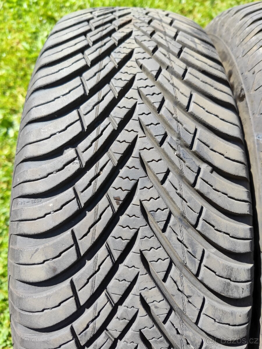 2 celoroční pneumatiky Vredestein 185/65/15 6mm 2021 - 2