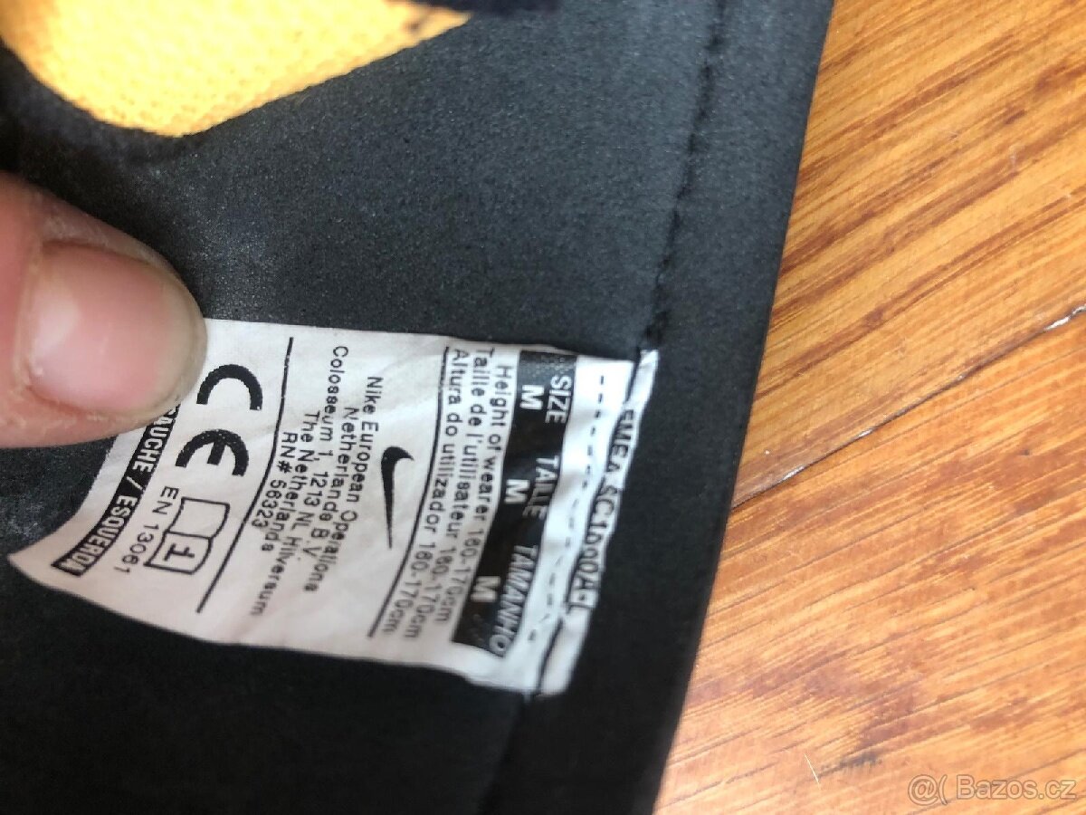 Chrániče holení Nike vel. M - 2