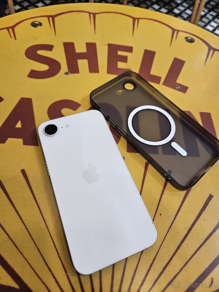 Iphone 16e - 2