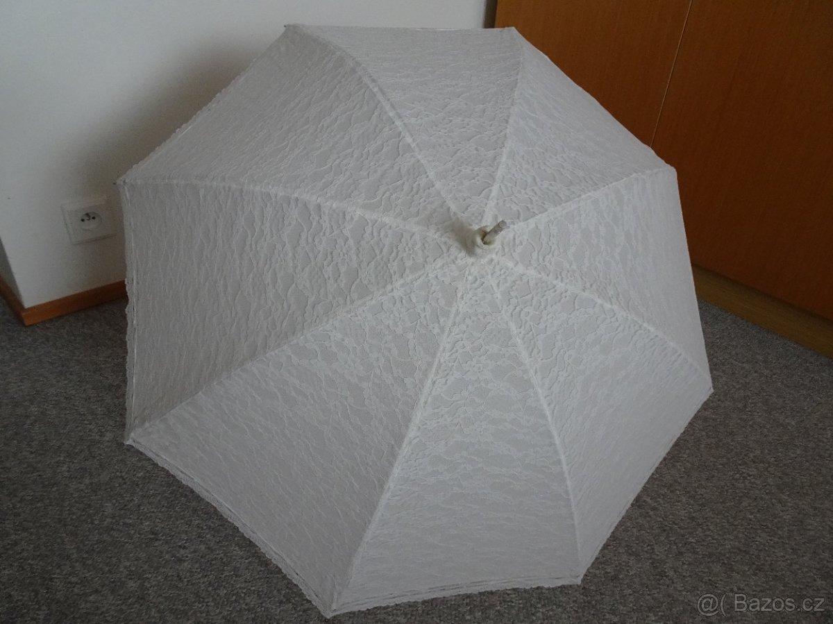 Bílý krajkový deštník - 2