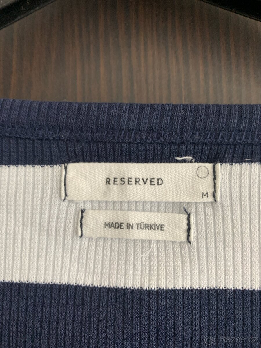Crop top Reserved vel.M - 2