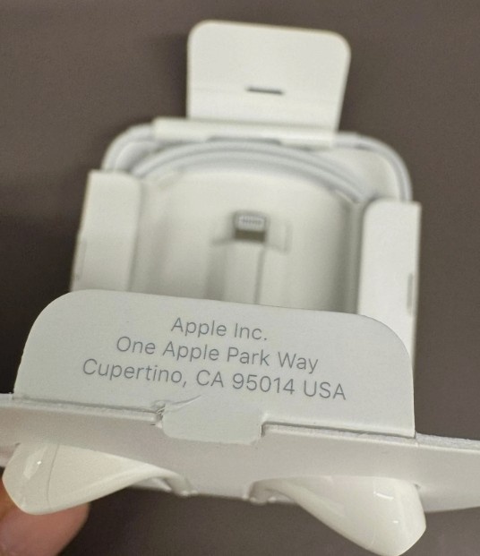 Originální sluchátka Apple EarPods (Lightning) | NOVÁ - 2