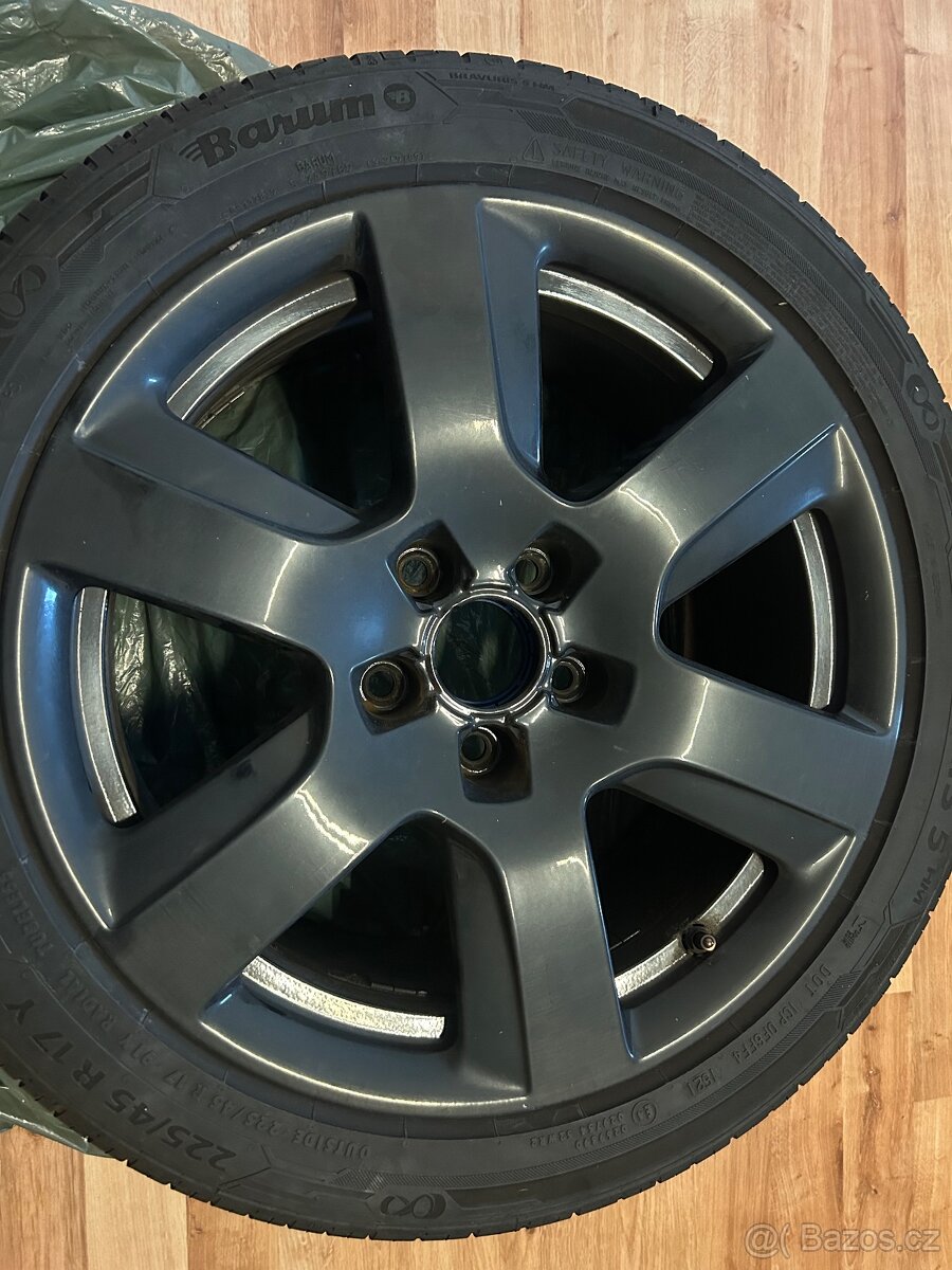 5x112 r17 225/40 - 2