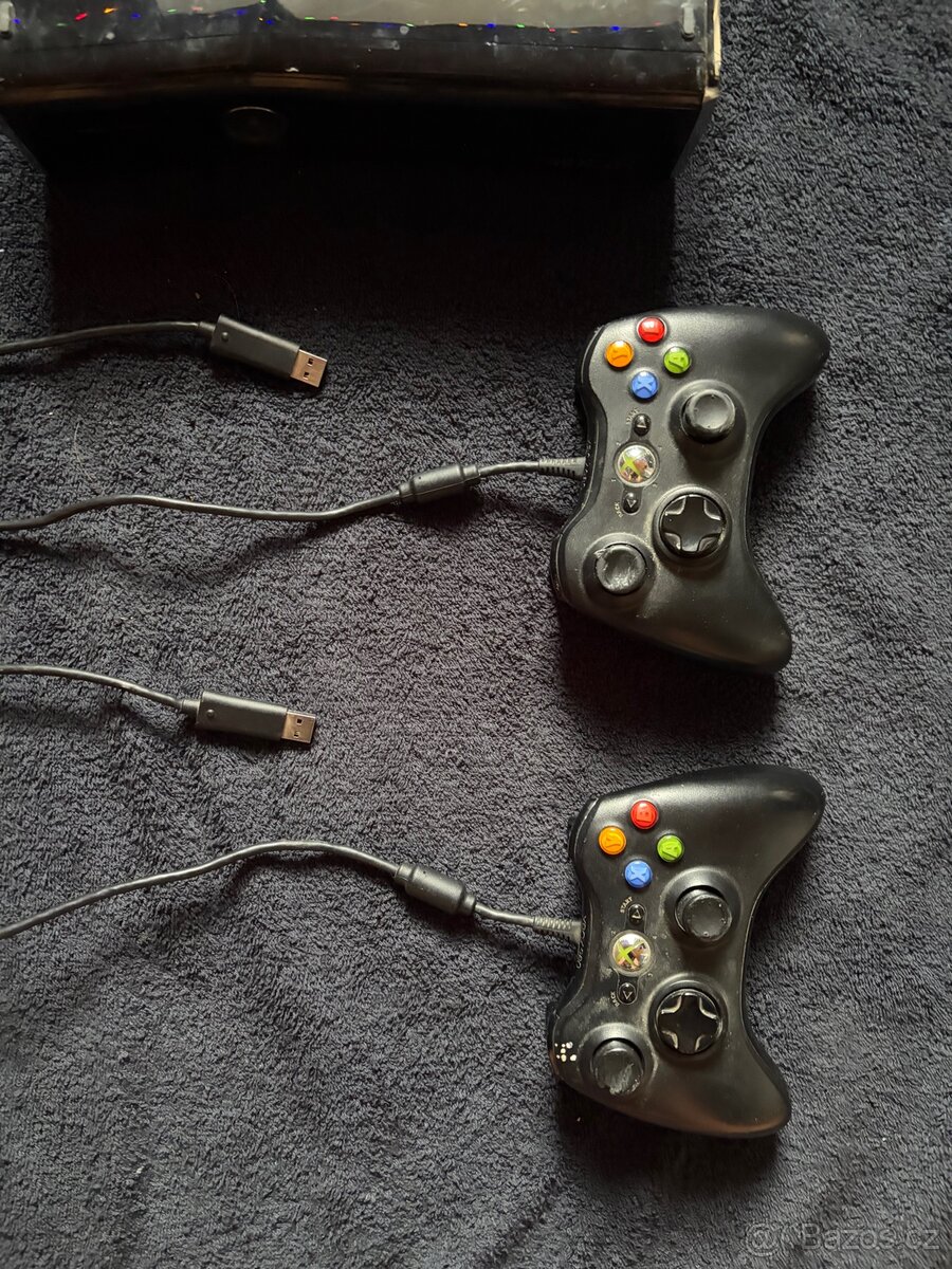 Prodám Xbox 360 S včetně kompletního - 2