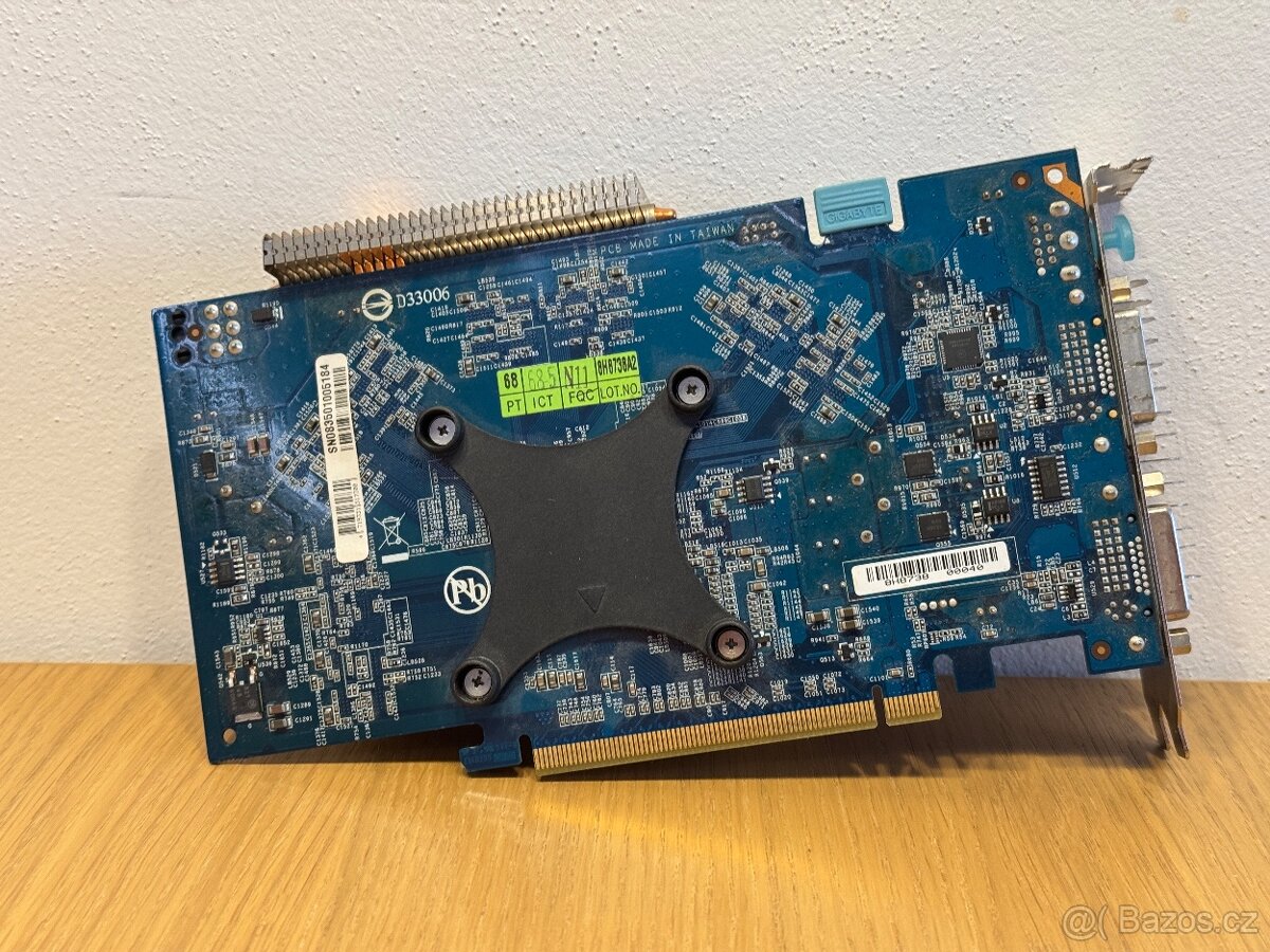 Gigabyte GeForce 9600 GT Silent Cell 1GB GDDR3 - 2