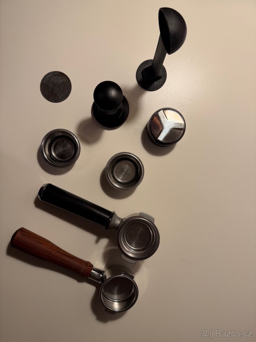 PÁKOVÝ Kávovar DeLonghi ECP 31.21 - 2