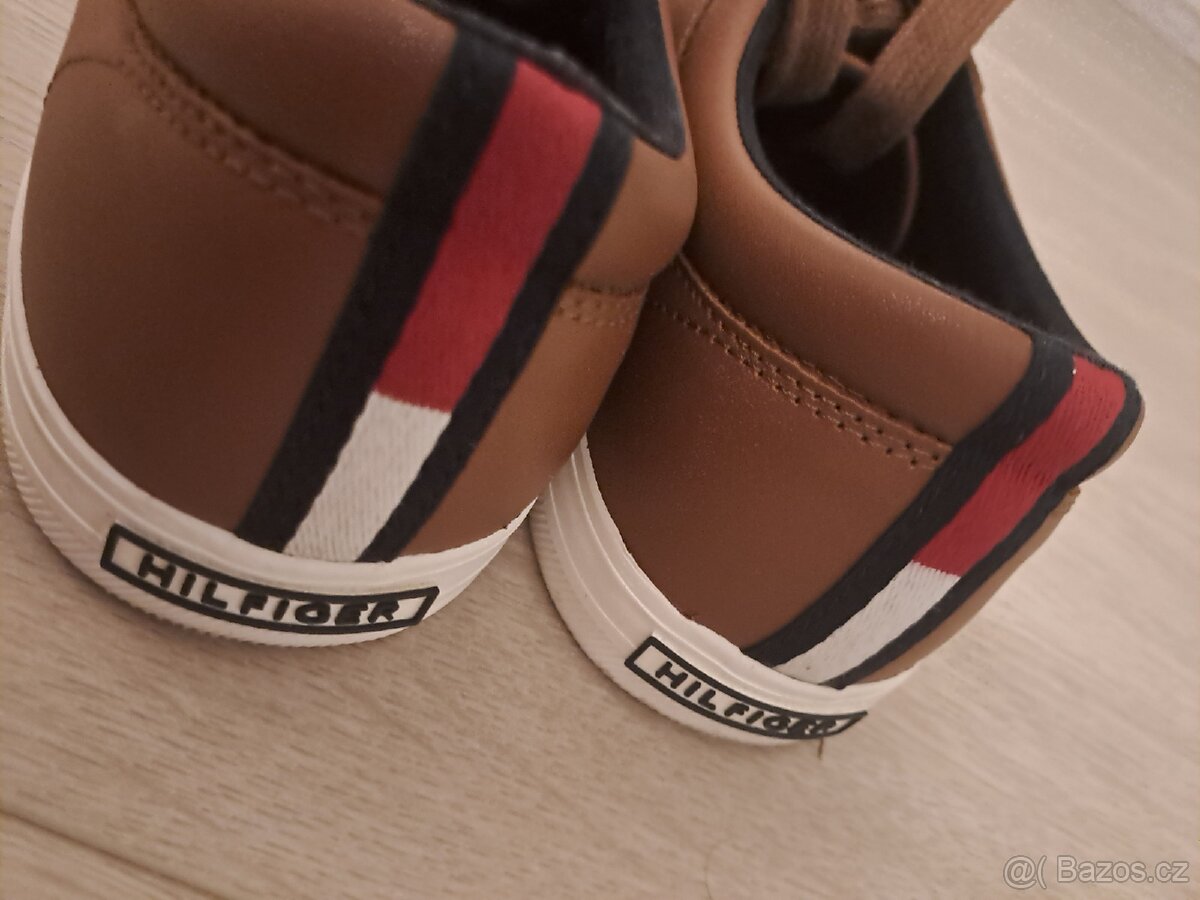 Tommy Hilfiger boty vel.40 NOVÉ - 2