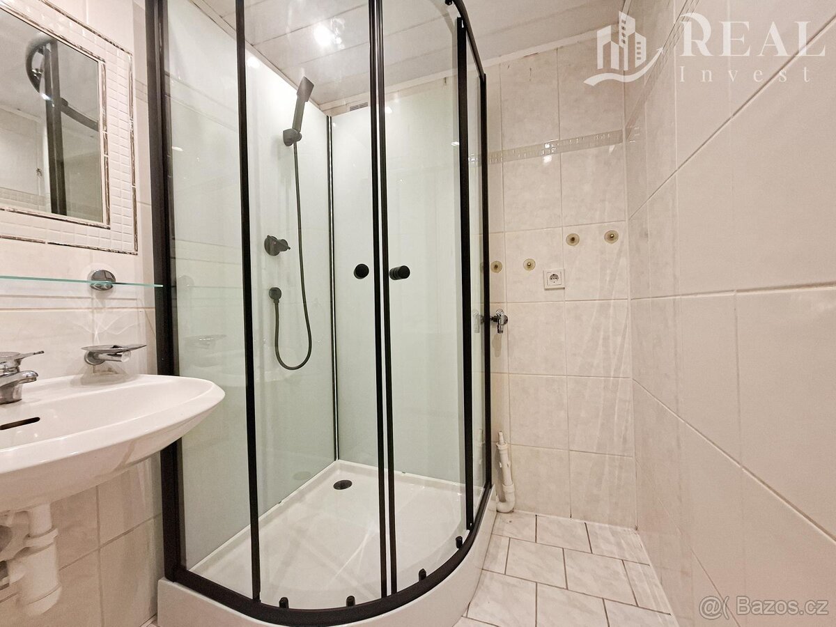 Pronájem byt 2+1, 62 m 2, OV, ul. 17 listopadu, Chomutov. - 2