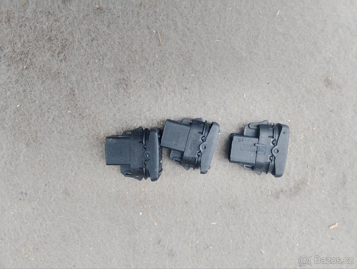 Tlačítka stahování oken Ford Focus ii - 2