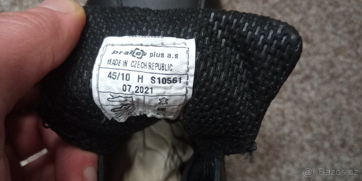 Polobotky černé pracovní - 2