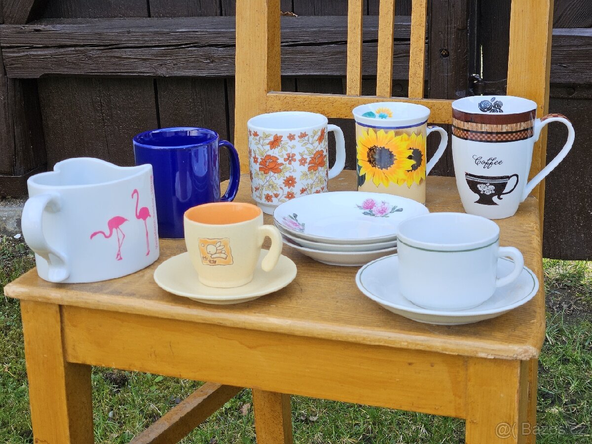 Různé hrnky a podšálky - 2