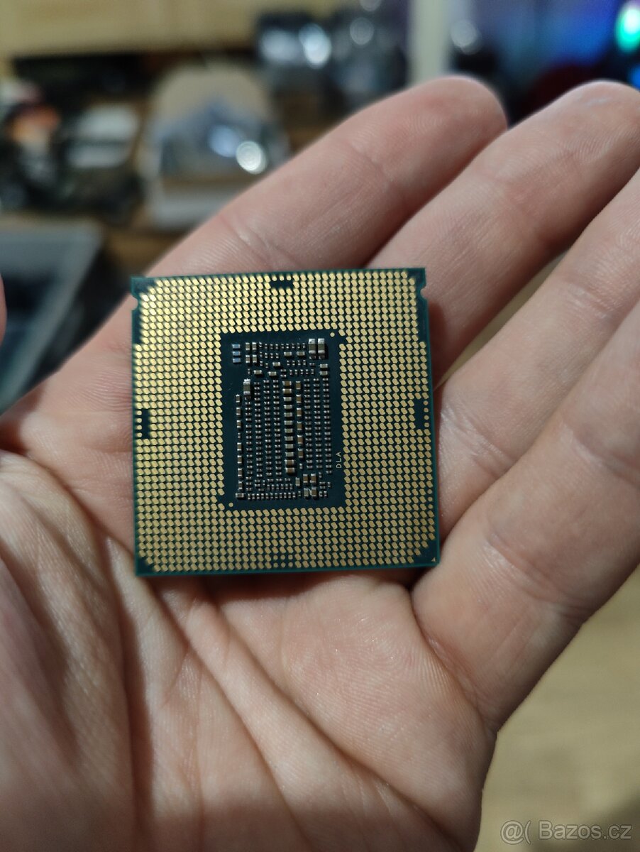 Intel core i7 9700 - 2
