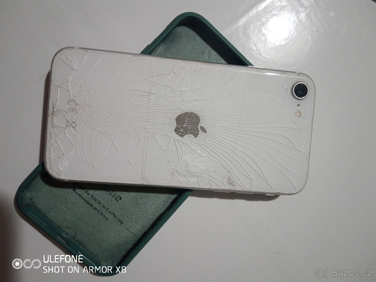 Apple iPhone SE 2020 - 2