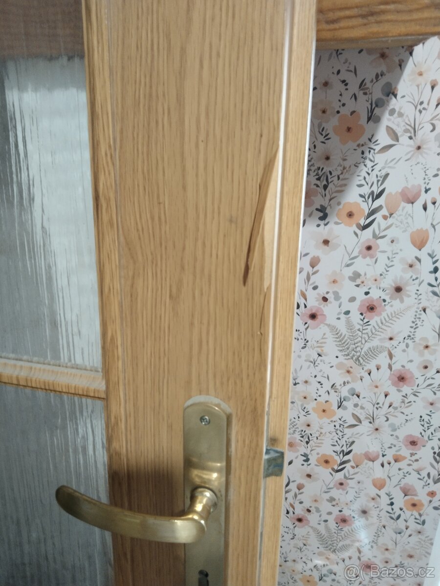 Prodám dveře 70 pravé - 2