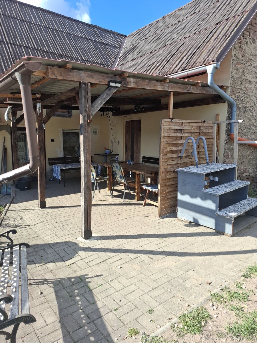 Zahradní pergola,stoly,židle,lavičky - 2