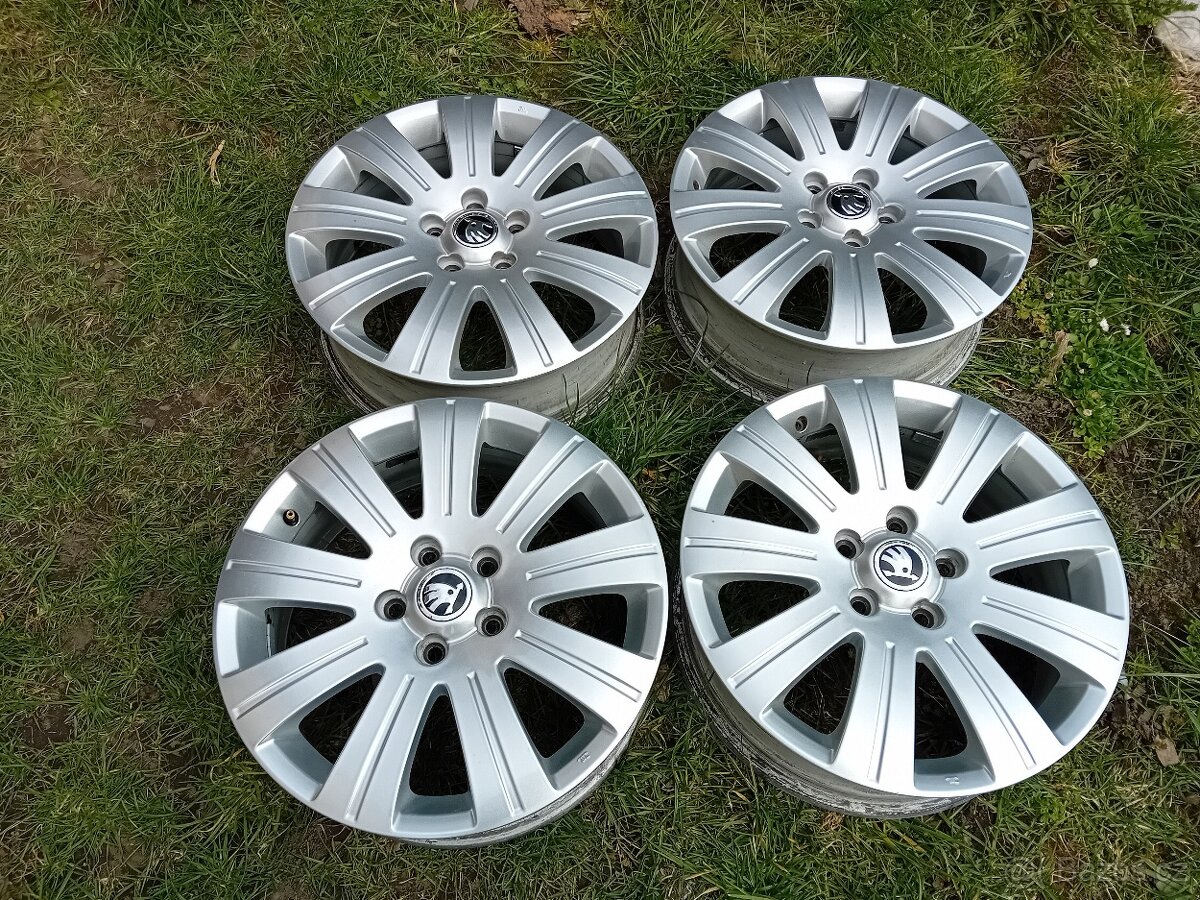 Alu kola Flash r17 Škoda Superb 2 - 2
