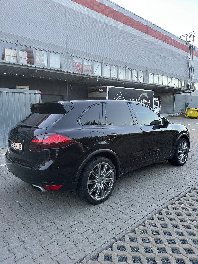 porsche cayenne - 2