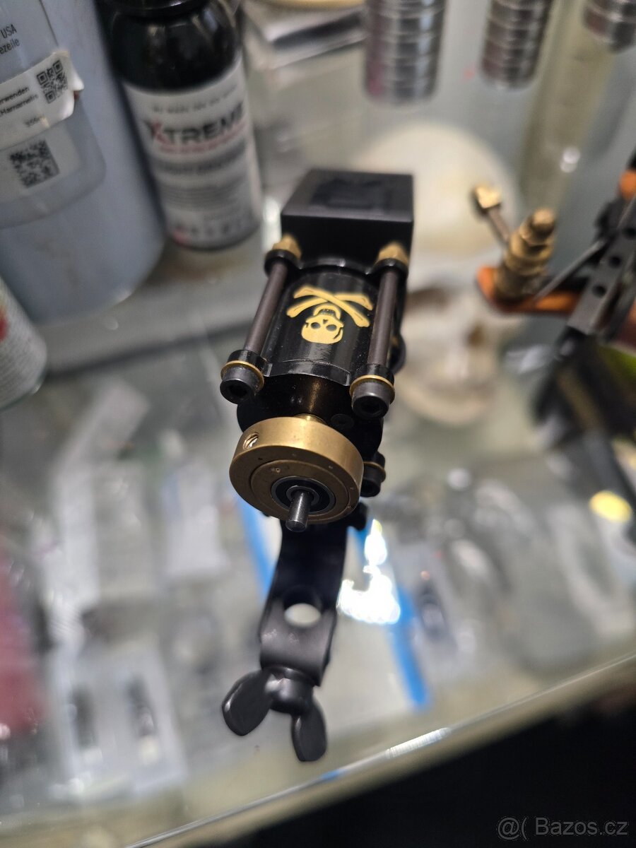 Pirat Grinder a Liner, strojky tattoo - 2