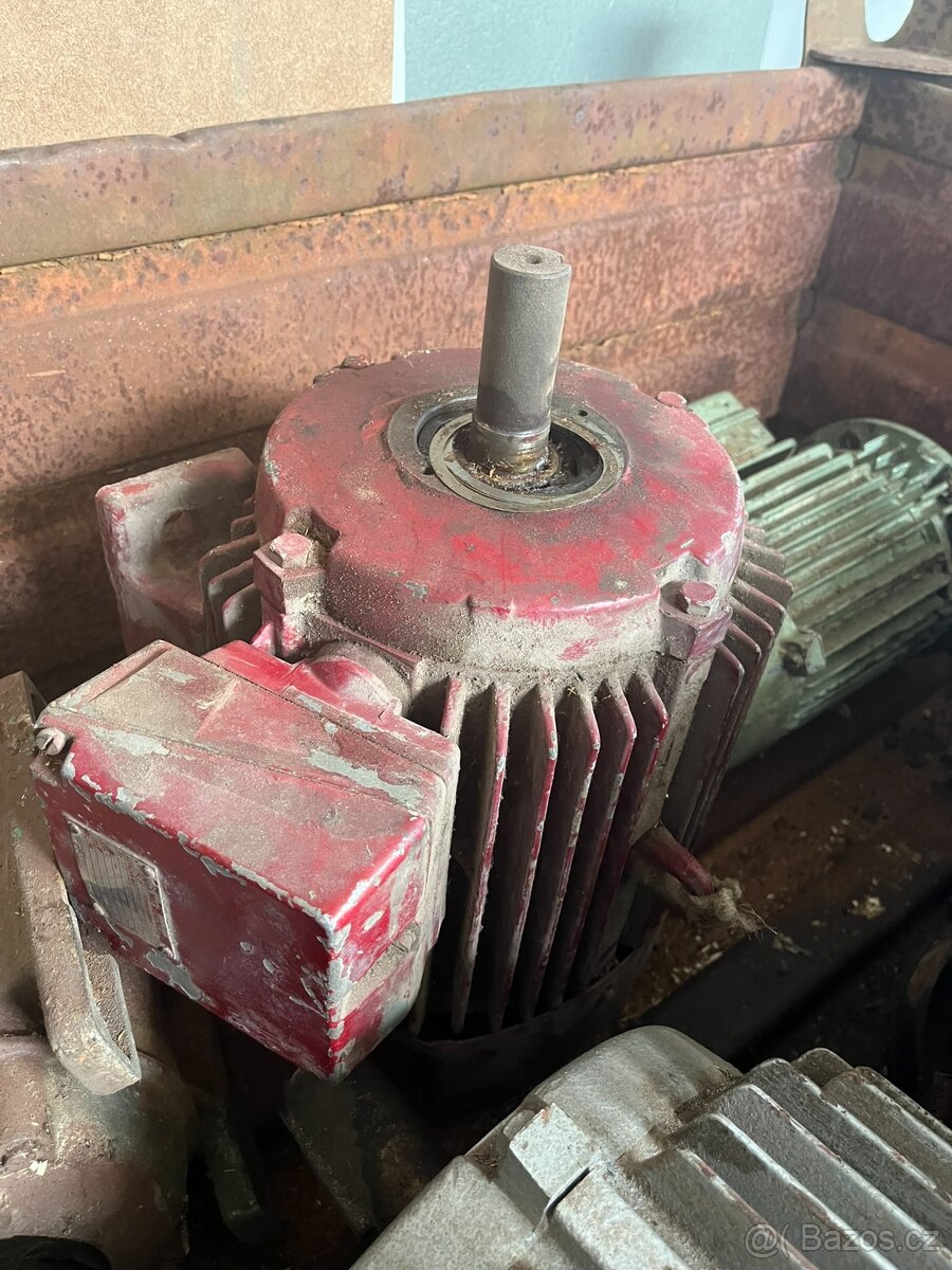 Elektromotor MEZ AP112-M4 - 2